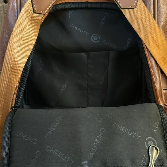 COPY - Cheruty faux leather backpack - Picture 5 of 9